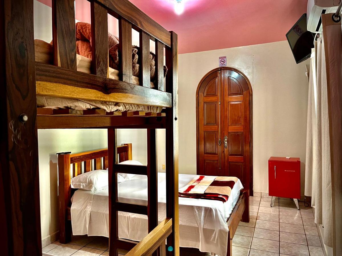 Dom Alberto Hostel Corumbá Dış mekan fotoğraf